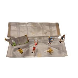 Preiser HO Scale 50 Exklusiv Women Doing Laundry Child Figures Made in Germany